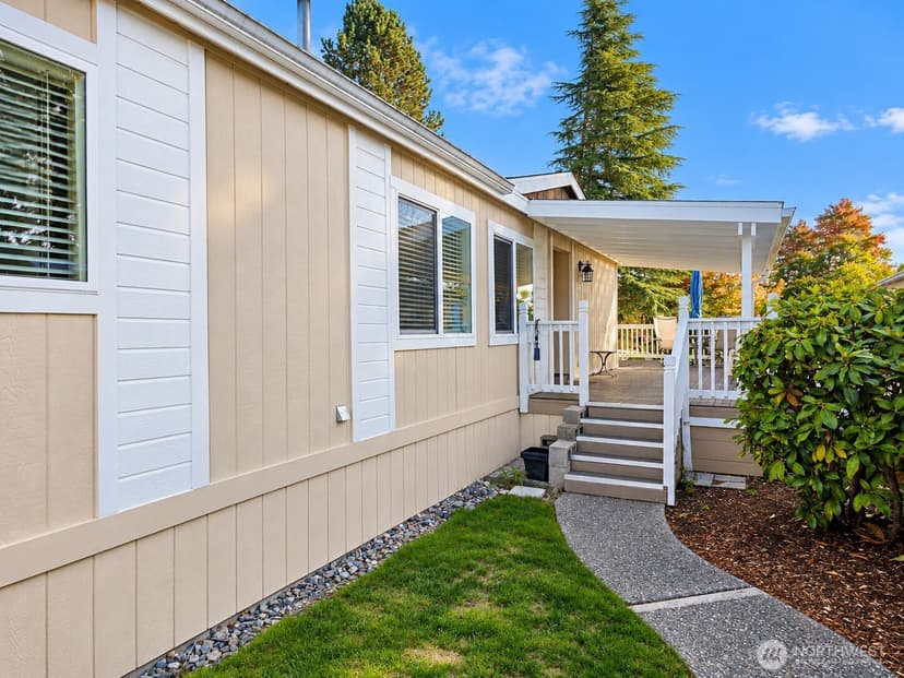 Property photo for 1427 100th Street SW #97, Everett photo 3