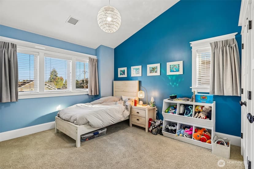 Property photo for 7725 16th Avenue NE, Seattle photo 19
