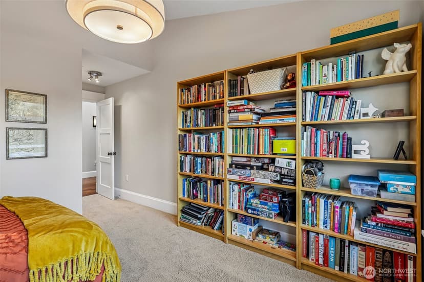Property photo for 7725 16th Avenue NE, Seattle photo 18