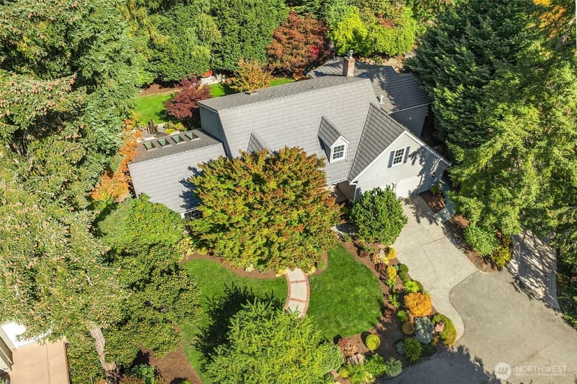 Property photo for 12750 NE 35th Place, Bellevue photo 26