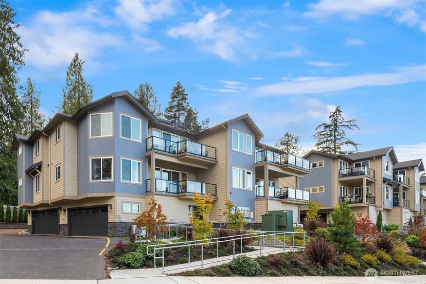 Property photo for 554 Paradise Lane #C202, Edmonds photo 2