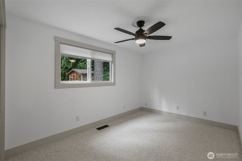 Property photo for 25421 57th Avenue NE, Arlington photo 11