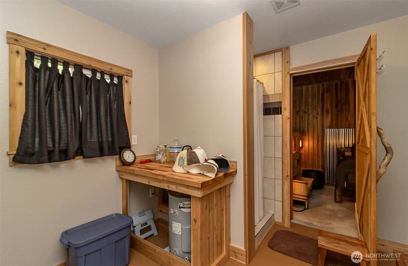 Property photo for 25421 57th Avenue NE, Arlington photo 17