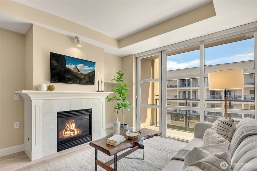 Property photo for 10047 Main Street #305, Bellevue photo 6