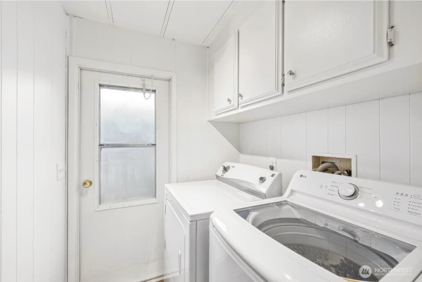 Property photo for 7031 NE 175th Street #47, Kenmore photo 28