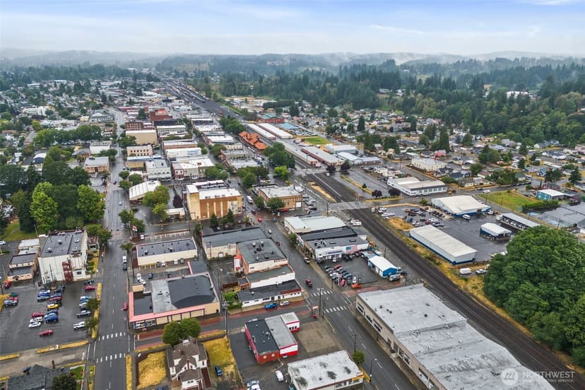 Property photo for 300 S Tower Avenue, Centralia photo 5