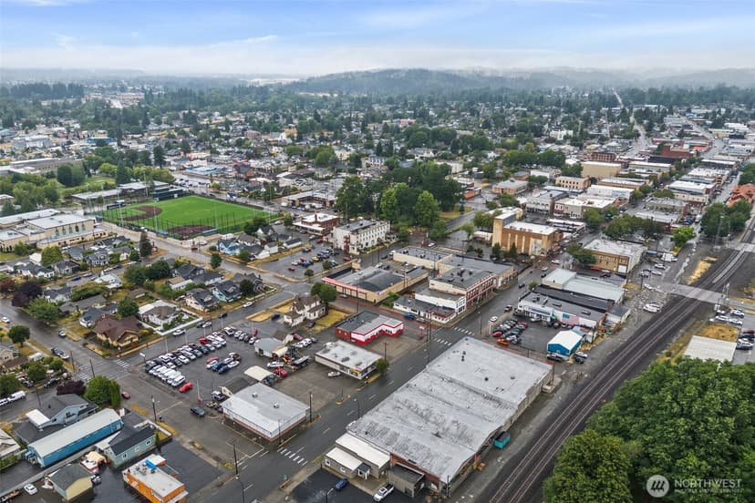 Property photo for 300 S Tower Avenue, Centralia photo 7