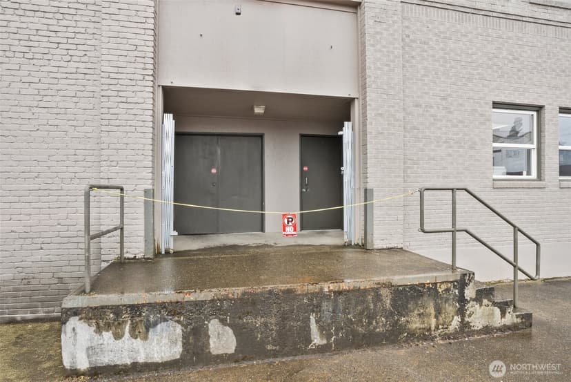 Property photo for 300 S Tower Avenue, Centralia photo 15