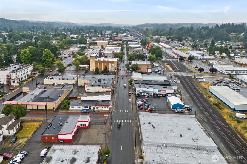 Property photo for 300 S Tower Avenue, Centralia photo 10