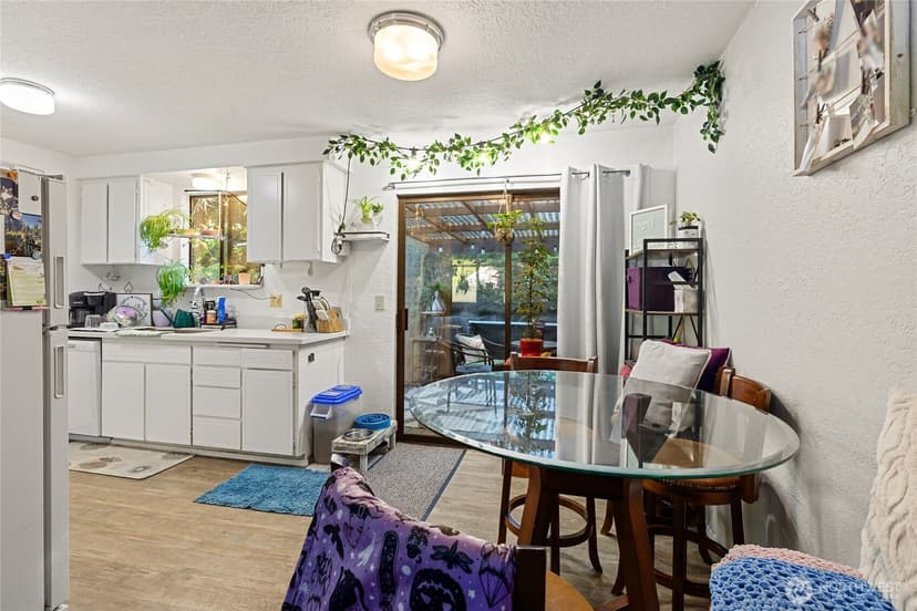 Property photo for 4521 Grand Avenue, Everett photo 17