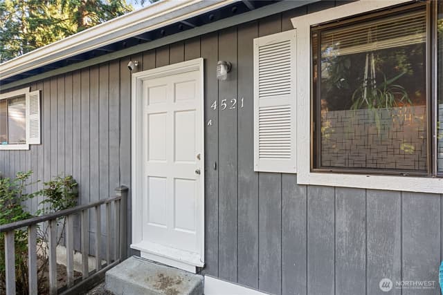 Property photo for 4521 Grand Avenue, Everett photo 5