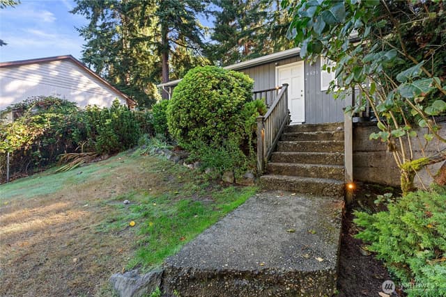 Property photo for 4521 Grand Avenue, Everett photo 4