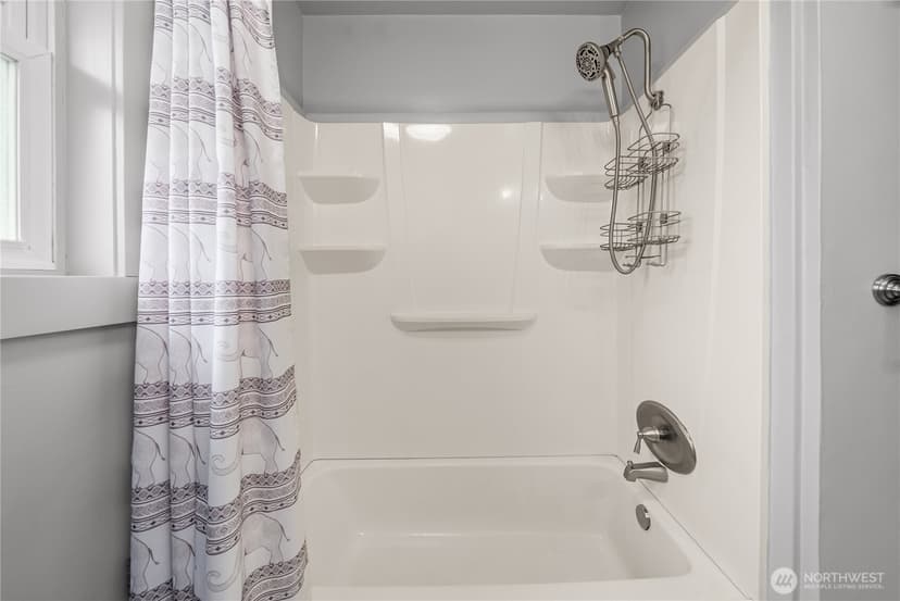 Property photo for 27205 124th Avenue SE, Kent photo 24