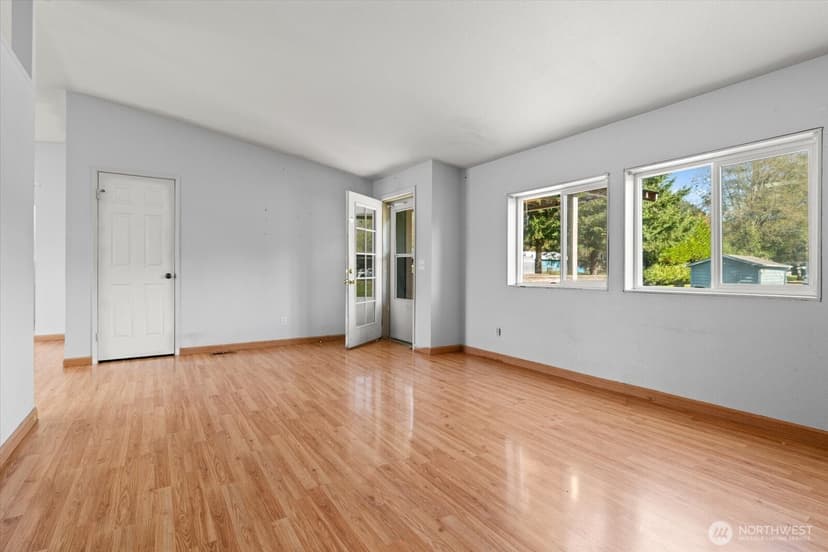 Property photo for 14428 Jim Creek Rd, Arlington photo 13
