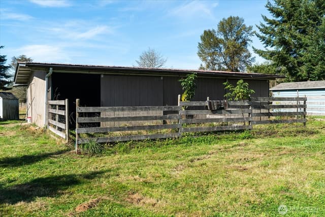 Property photo for 14428 Jim Creek Rd, Arlington photo 4