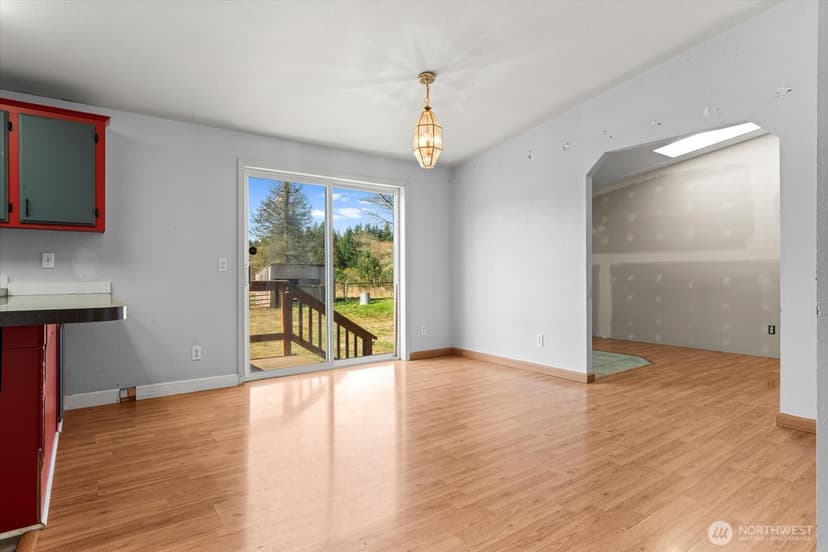 Property photo for 14428 Jim Creek Rd, Arlington photo 16