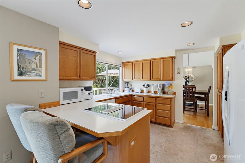 Property photo for 1105 SW 352nd Street, Federal Way photo 7