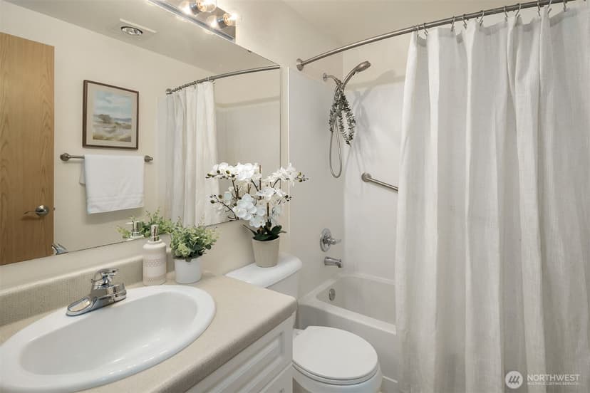 Property photo for 23339 Cedar Way #A-204, Mountlake Terrace photo 17