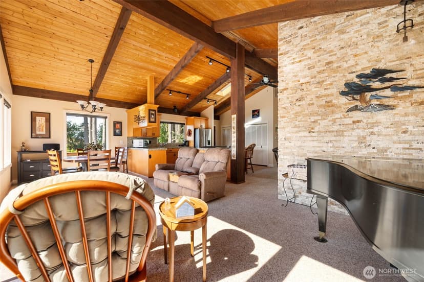 Property photo for 9001 Warren Drive NW, Gig Harbor photo 14