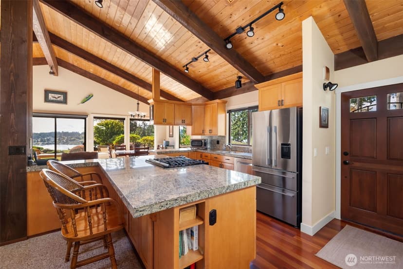 Property photo for 9001 Warren Drive NW, Gig Harbor photo 8