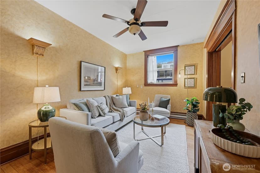 Property photo for 7 Harrison Street #2, Seattle photo 5