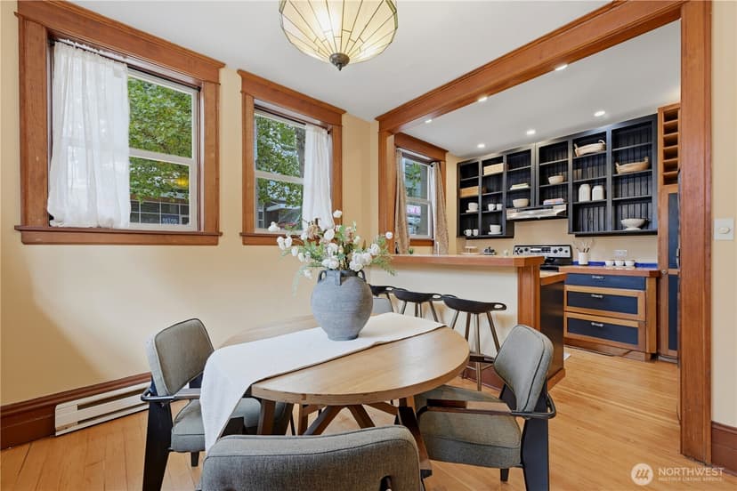 Property photo for 7 Harrison Street #2, Seattle photo 7