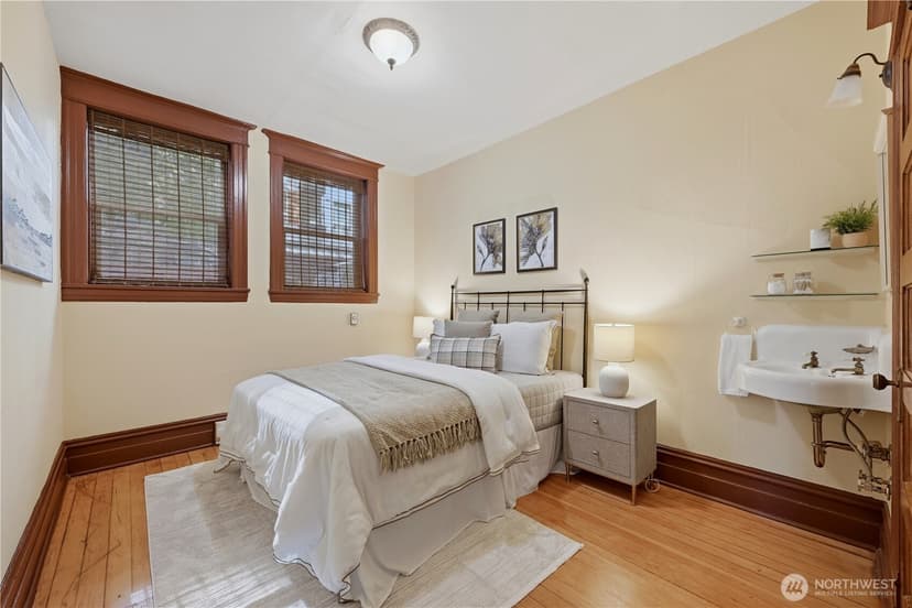 Property photo for 7 Harrison Street #2, Seattle photo 10