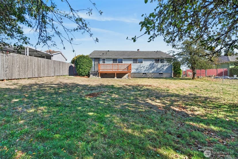 Property photo for 2702 N Winnifred Street, Tacoma photo 33