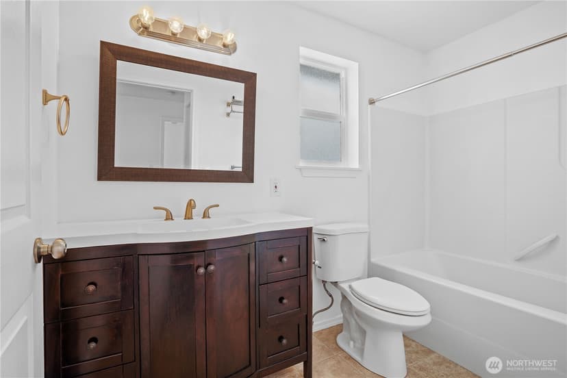 Property photo for 9015 Forest Ave SW, Lakewood photo 12