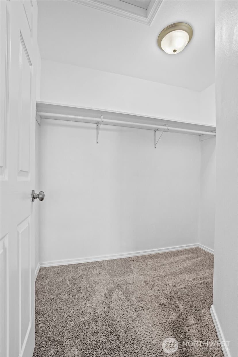 Property photo for 9015 Forest Ave SW, Lakewood photo 13