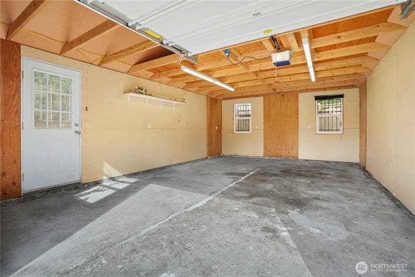 Property photo for 9015 Forest Ave SW, Lakewood photo 18