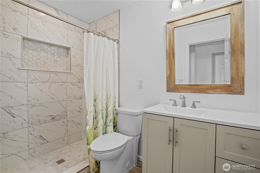 Property photo for 9015 Forest Ave SW, Lakewood photo 16