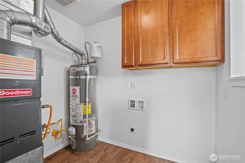 Property photo for 9015 Forest Ave SW, Lakewood photo 17