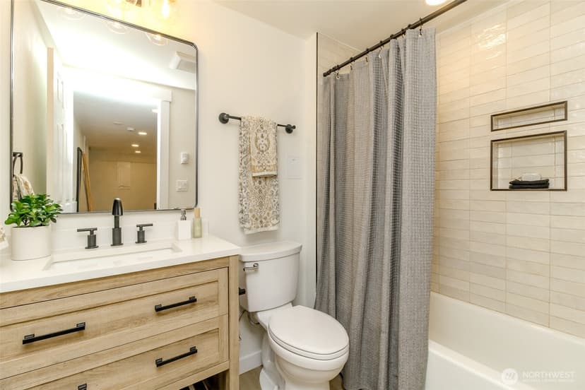 Property photo for 1415 S Grant Avenue, Tacoma photo 22