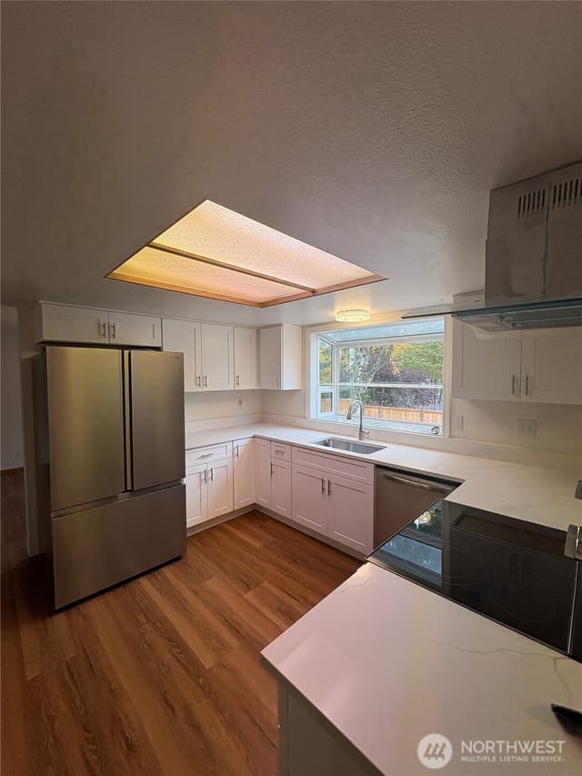 Property photo for 15406 SE 176th Place, Renton photo 5