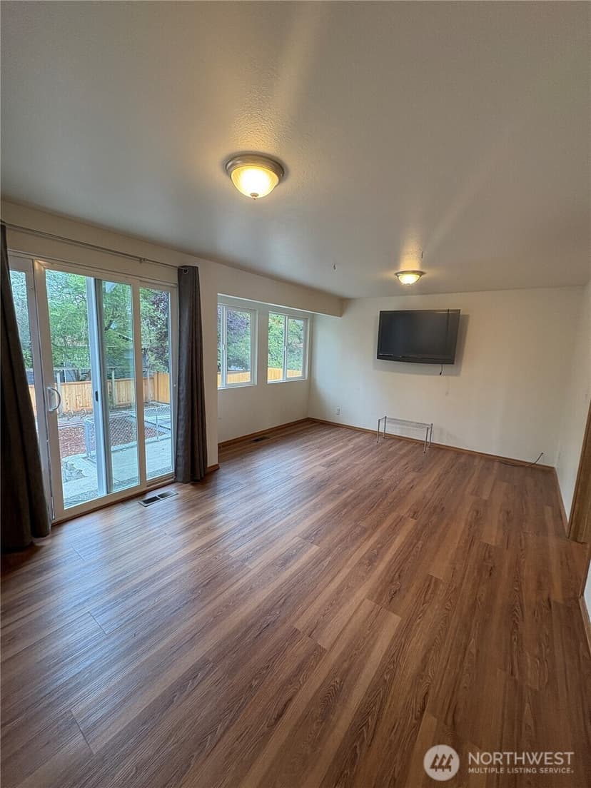 Property photo for 15406 SE 176th Place, Renton photo 7