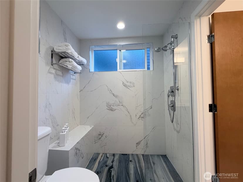 Property photo for 2617 3rd Avenue W, Seattle photo 20