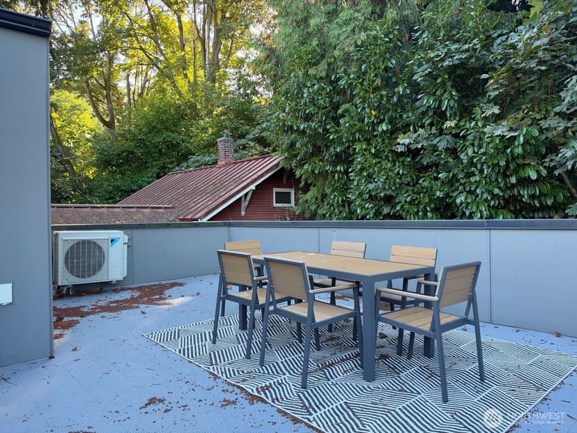Property photo for 2617 3rd Avenue W, Seattle photo 23
