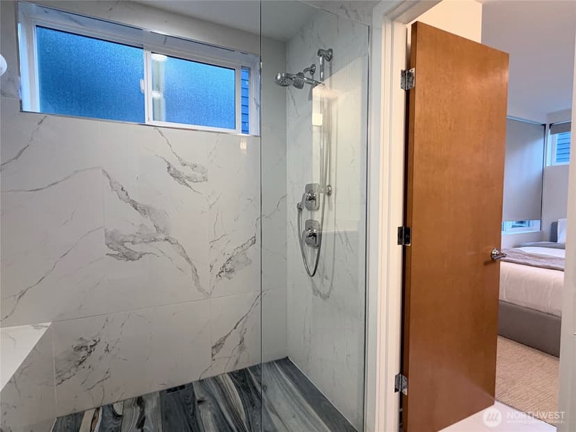 Property photo for 2617 3rd Avenue W, Seattle photo 19