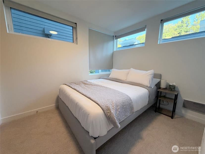 Property photo for 2617 3rd Avenue W, Seattle photo 14