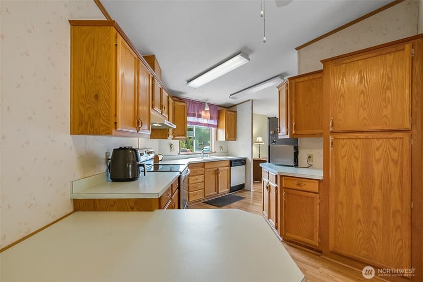 Property photo for 12500 NE 197th Court, Bothell photo 13