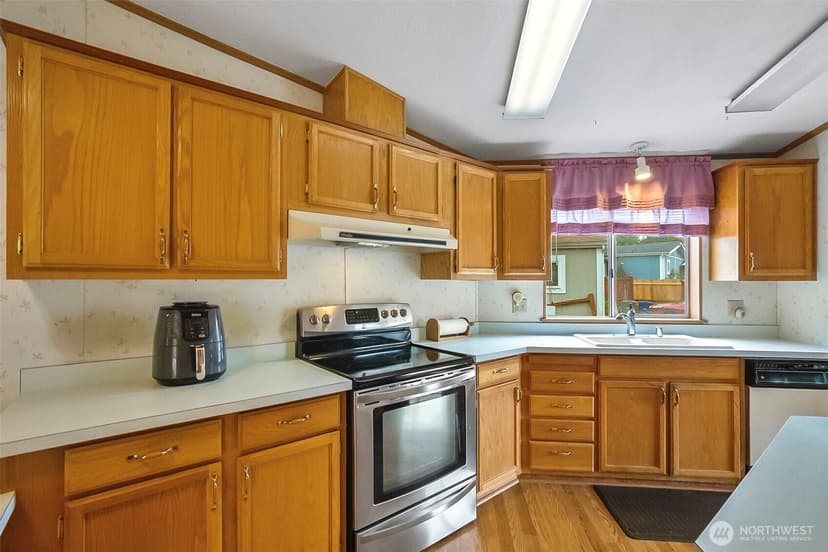 Property photo for 12500 NE 197th Court, Bothell photo 14