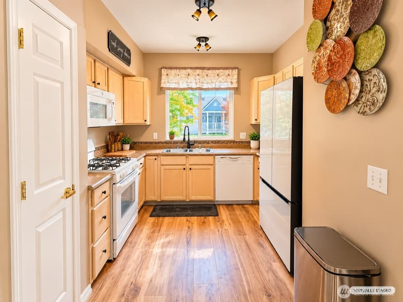 Property photo for 31900 104th Avenue SE #E206, Auburn photo 11