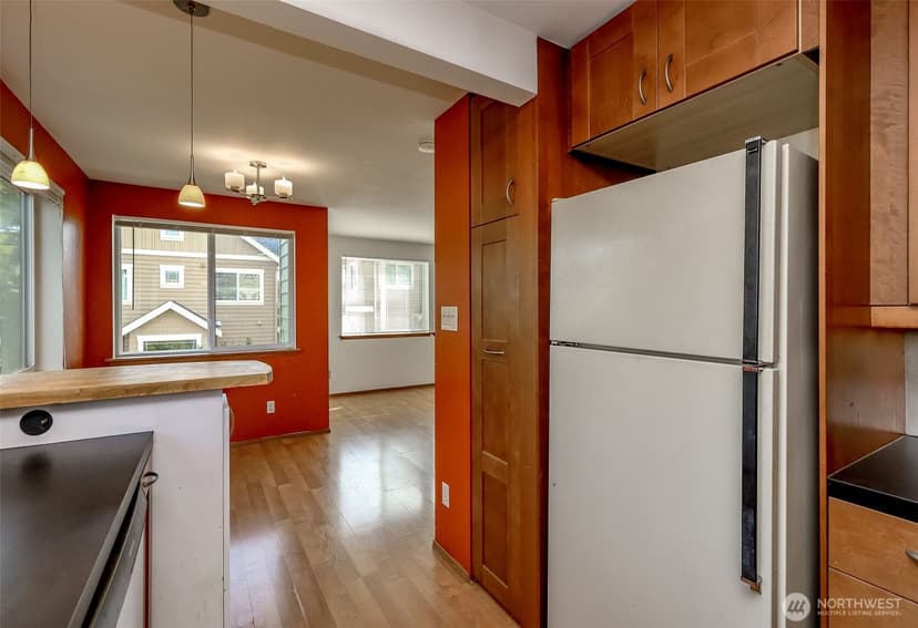 Property photo for 731 N 94th Street #8, Seattle photo 17