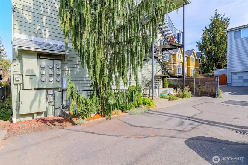 Property photo for 731 N 94th Street #8, Seattle photo 37