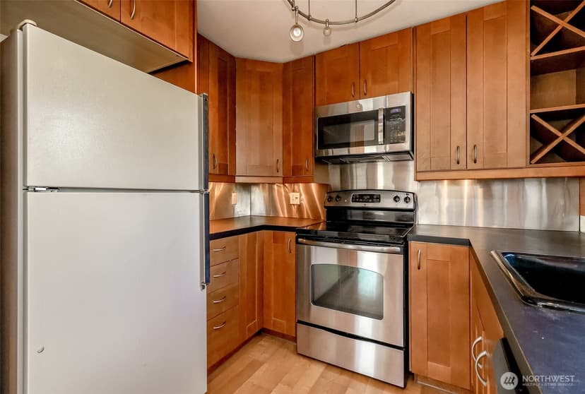 Property photo for 731 N 94th Street #8, Seattle photo 15
