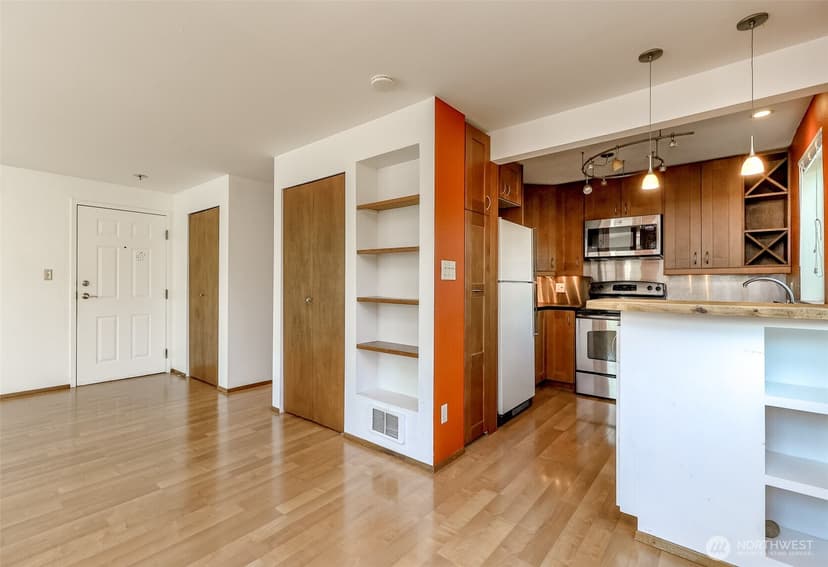 Property photo for 731 N 94th Street #8, Seattle photo 12
