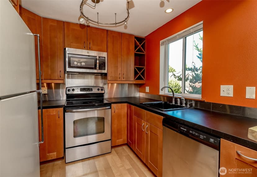 Property photo for 731 N 94th Street #8, Seattle photo 16