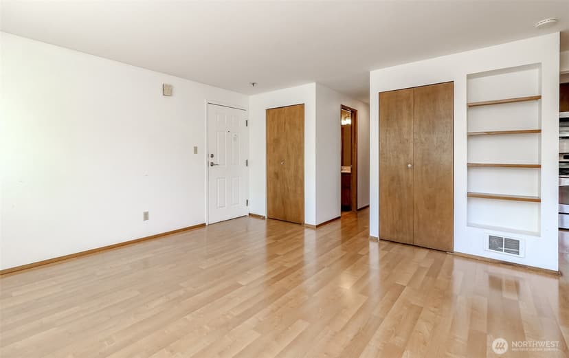 Property photo for 731 N 94th Street #8, Seattle photo 6