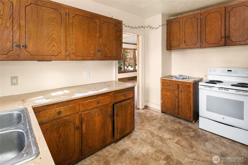 Property photo for 4302 Francis Avenue N, Seattle photo 12